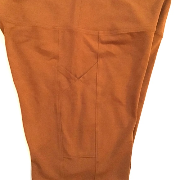 Lou & Grey - Athletic Active shorts - Picture 4 of 6